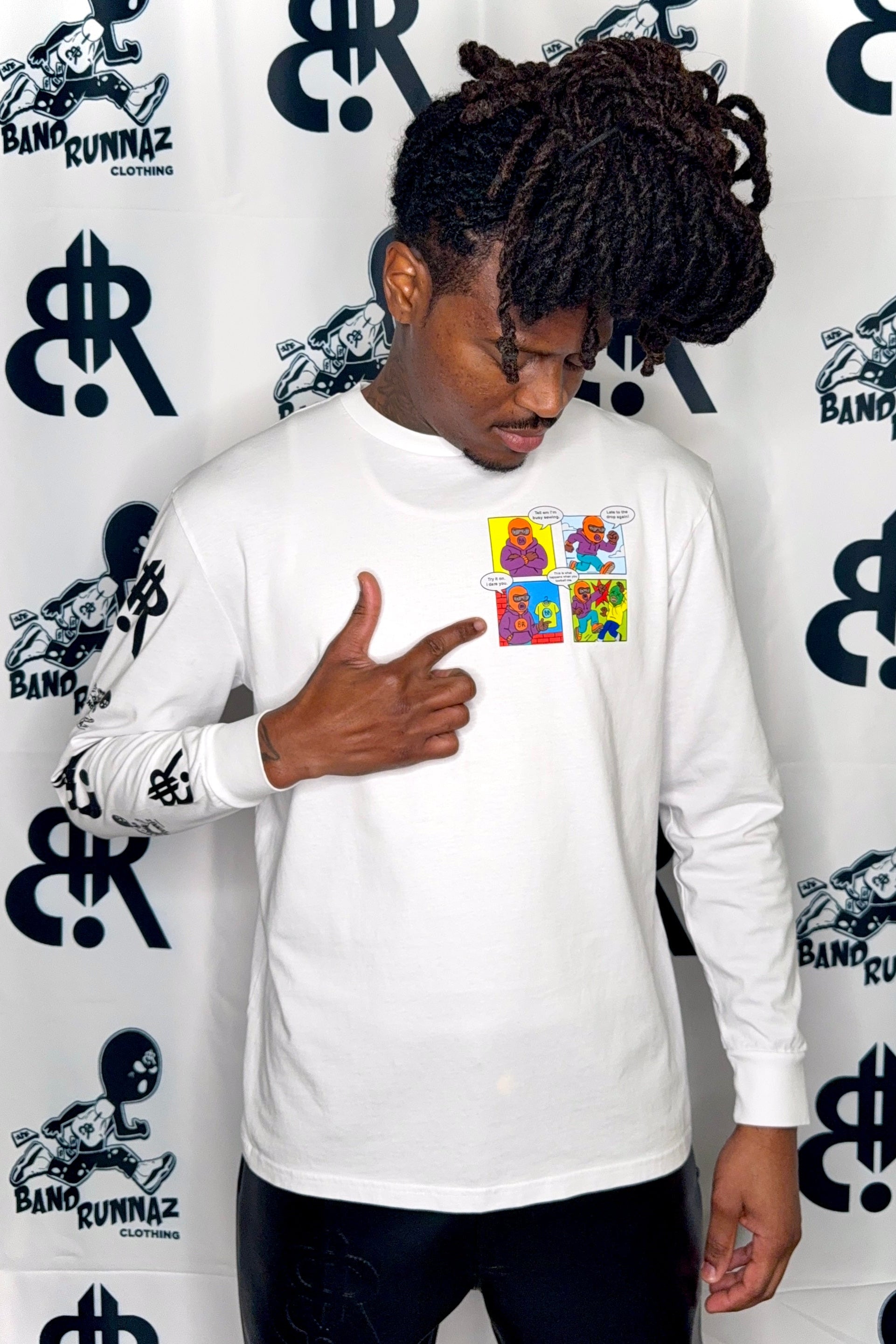 Streetwear white graphic long sleeve tee