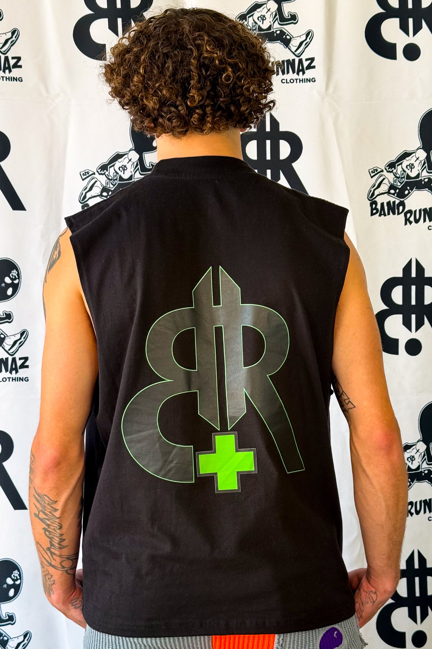 HIGH FASHION Sleeveless Tee
